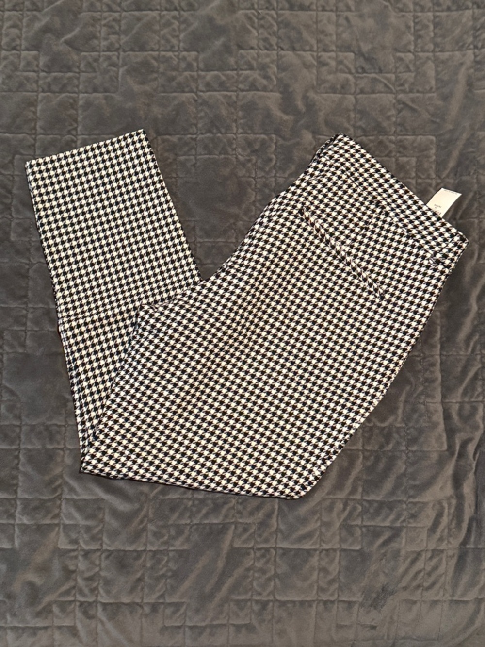 NWT Old Navy High Rise Pixie in Houndstooth Size 12 Petite